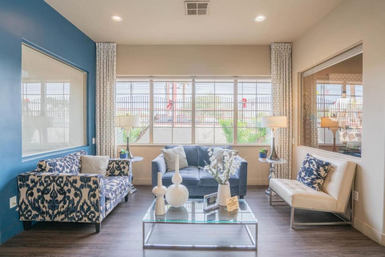 Posh 2Bd - Midtown - Gym, Pool, W-D, Parking - Sleeps 8 Apartment Phoenix Luaran gambar